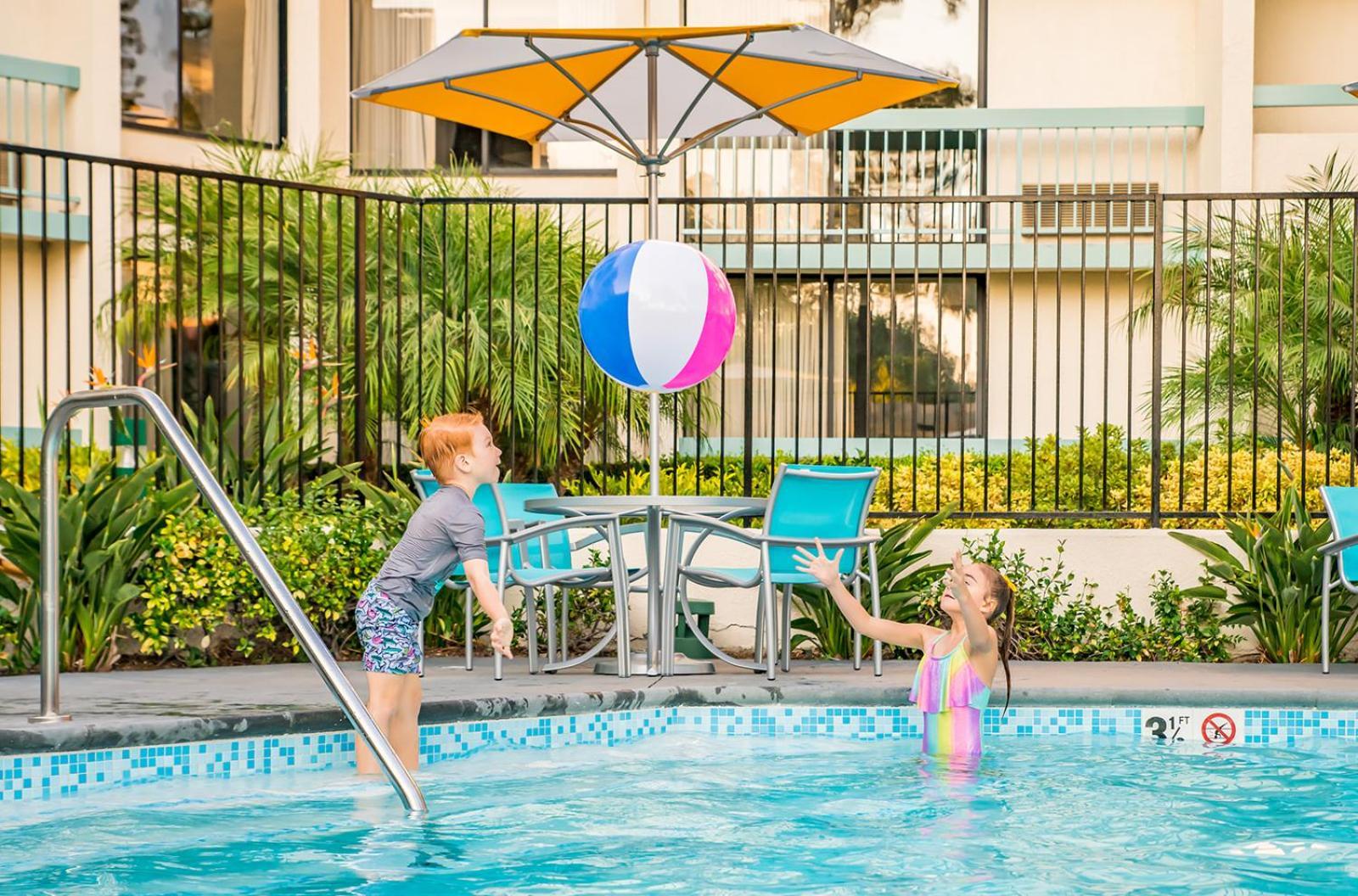 Howard Johnson By Wyndham Anaheim Hotel & Water Playground מראה חיצוני תמונה