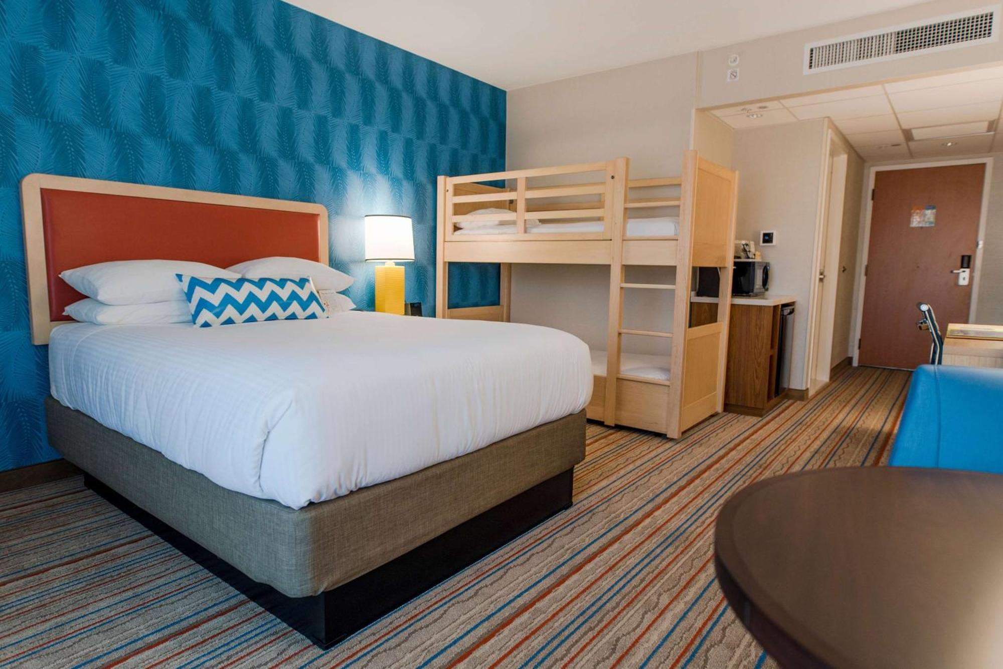 Howard Johnson By Wyndham Anaheim Hotel & Water Playground מראה חיצוני תמונה