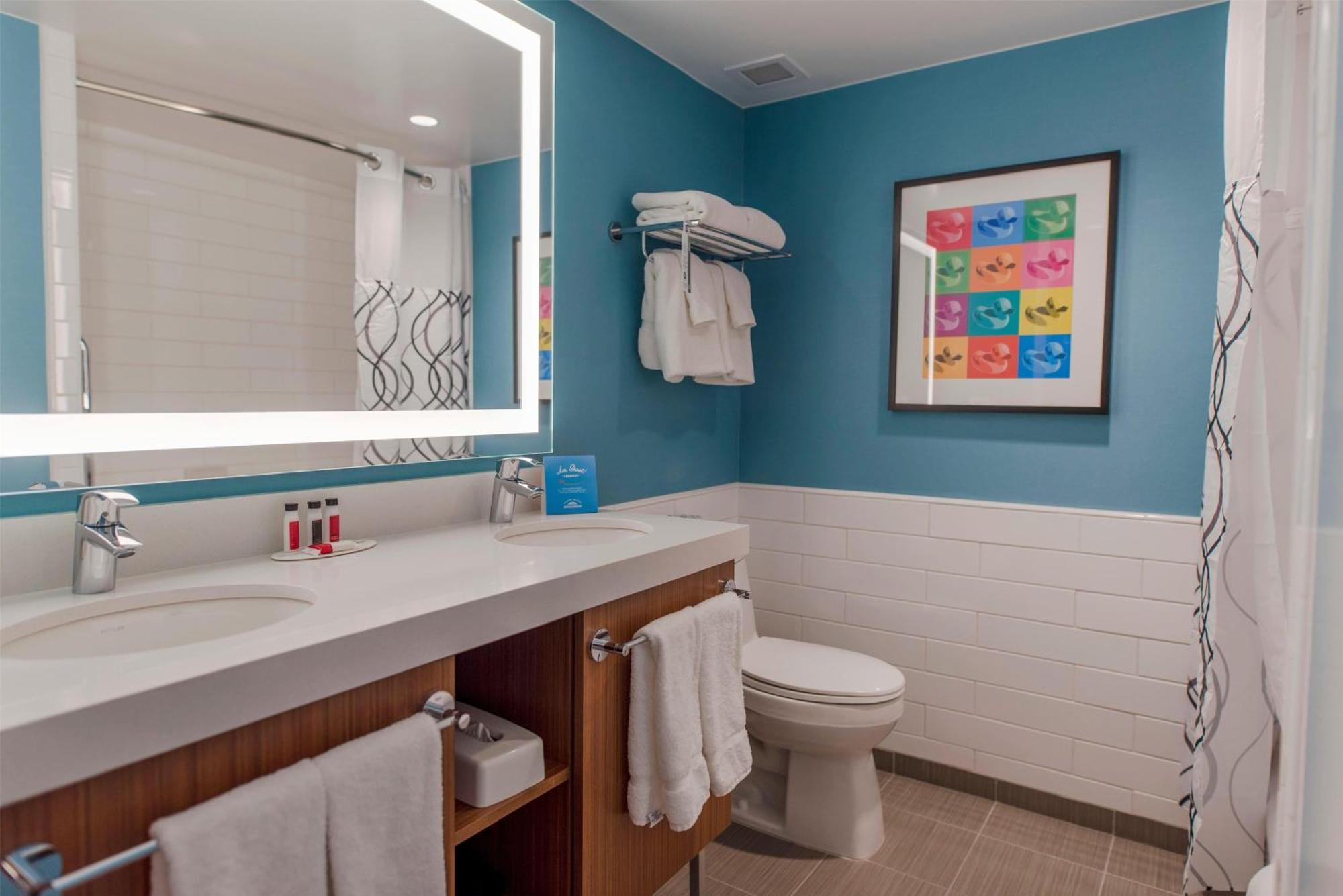 Howard Johnson By Wyndham Anaheim Hotel & Water Playground מראה חיצוני תמונה
