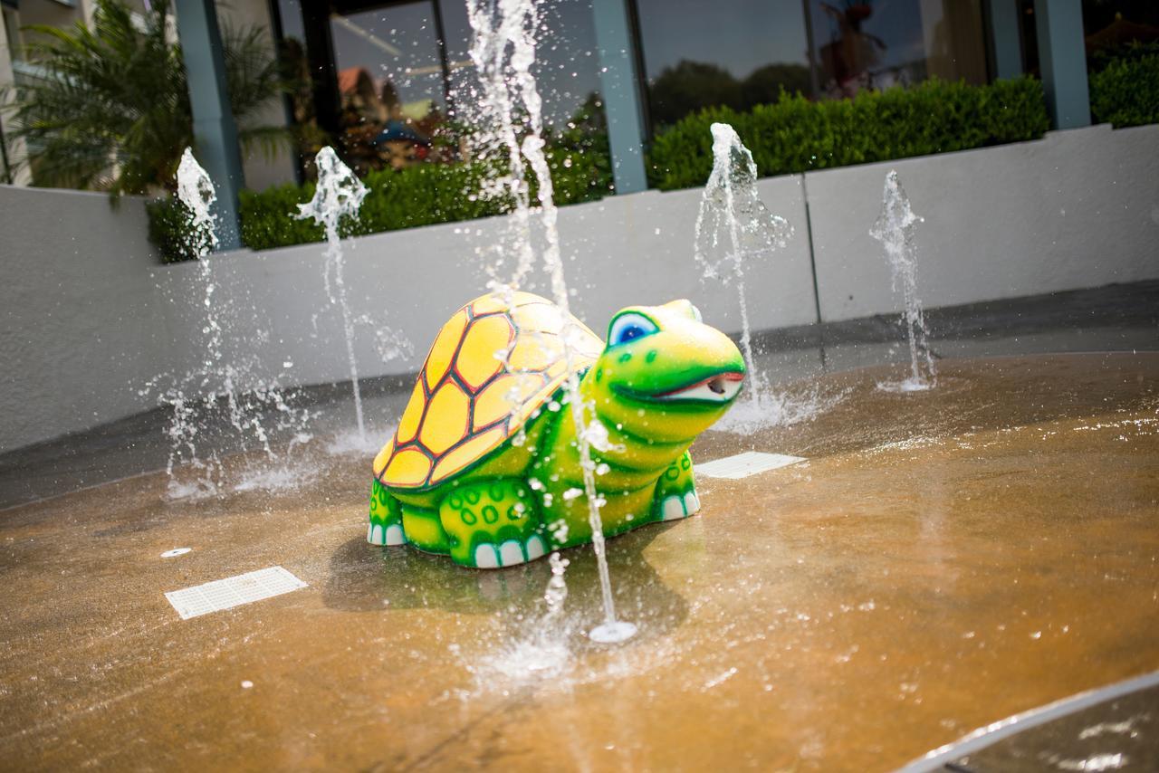 Howard Johnson By Wyndham Anaheim Hotel & Water Playground מראה חיצוני תמונה